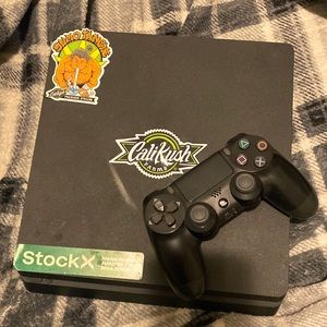 PS4 slim